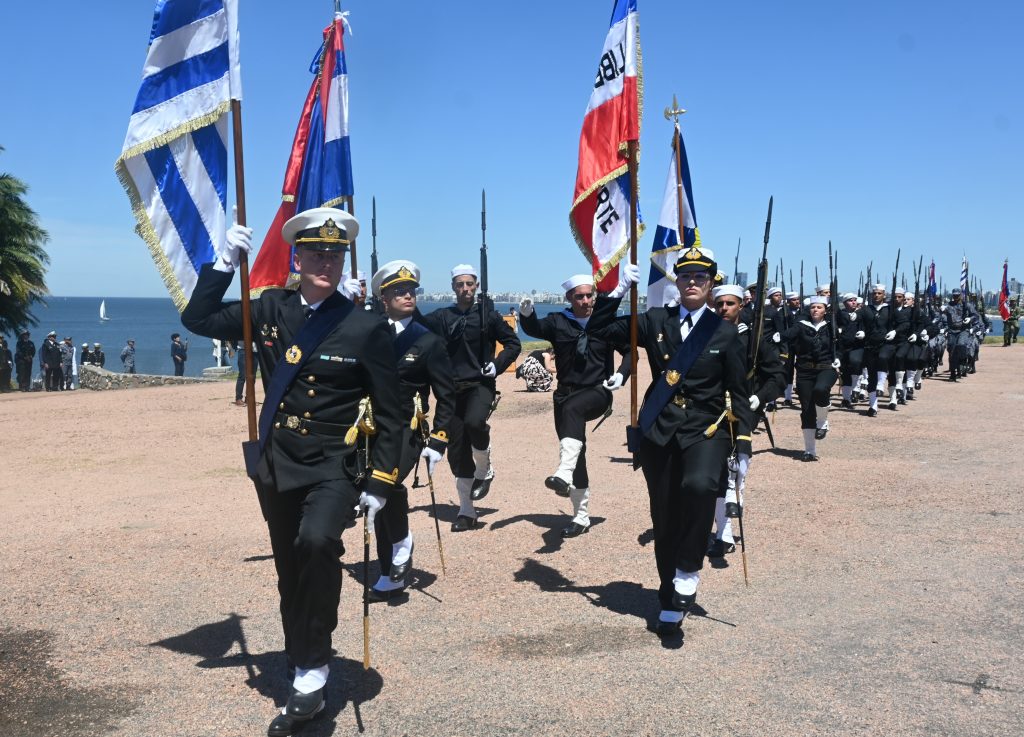208° Aniversario de la Armada Nacional - Armada Nacional